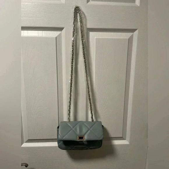 New Dusty Blue Rectangular Quilted Chain Strap Clasp Bag - Picture 6 of 8